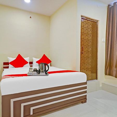 Hotel O Aayush Stay Inn حيدر أباد المظهر الخارجي الصورة