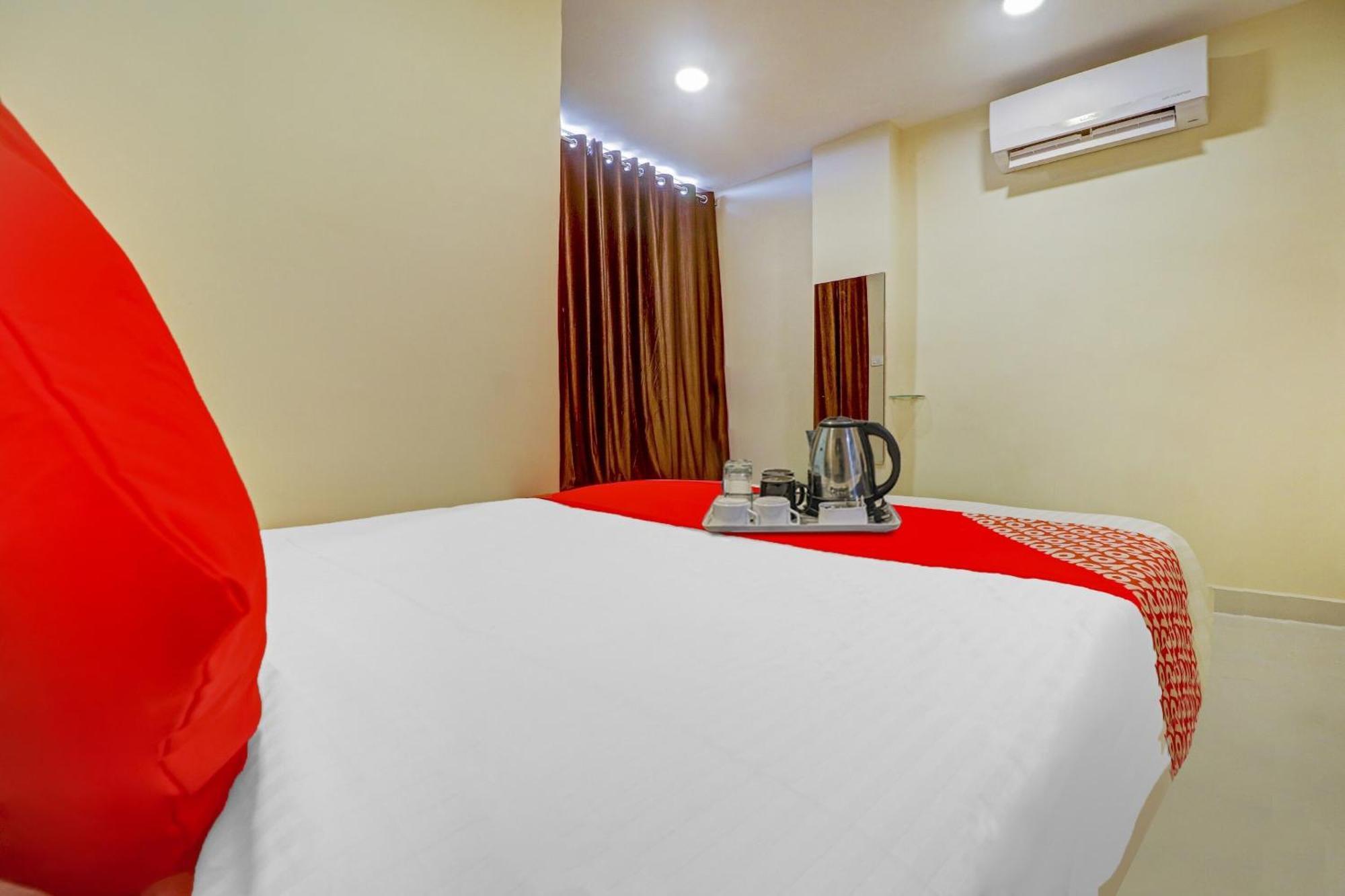Hotel O Aayush Stay Inn حيدر أباد المظهر الخارجي الصورة