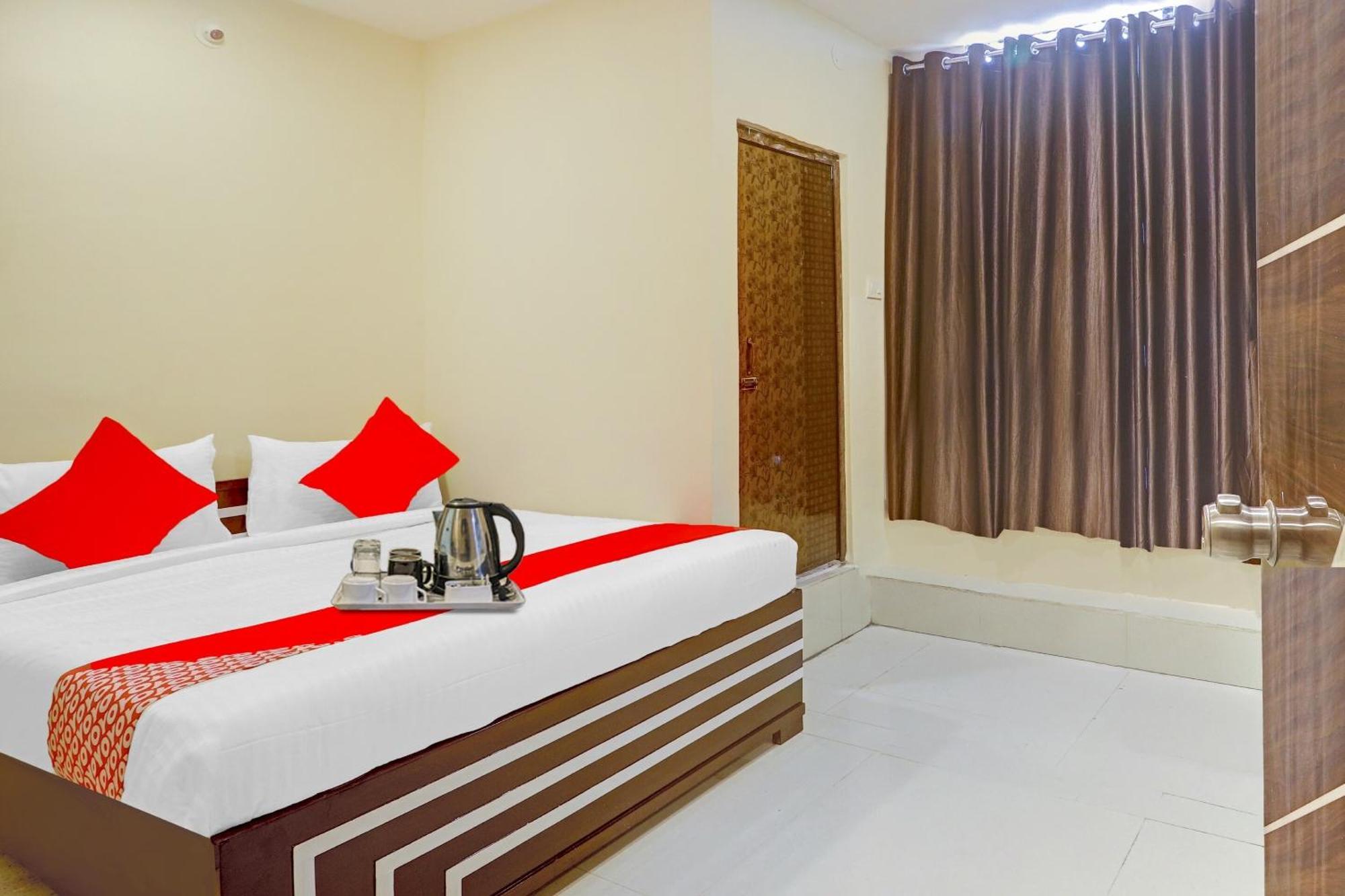 Hotel O Aayush Stay Inn حيدر أباد المظهر الخارجي الصورة